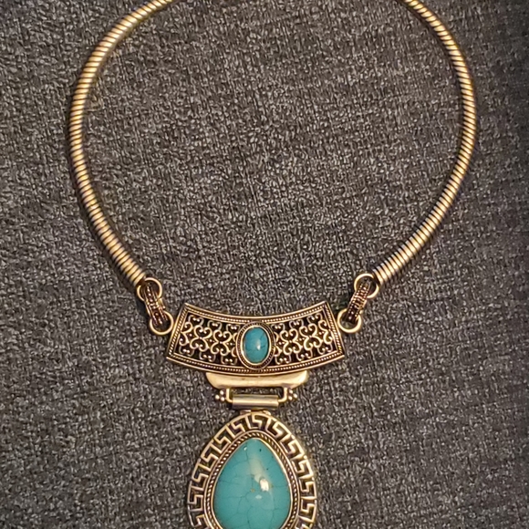 Statement choker necklace large turquoise pendant silver plated metal Egyptian - Picture 2 of 2